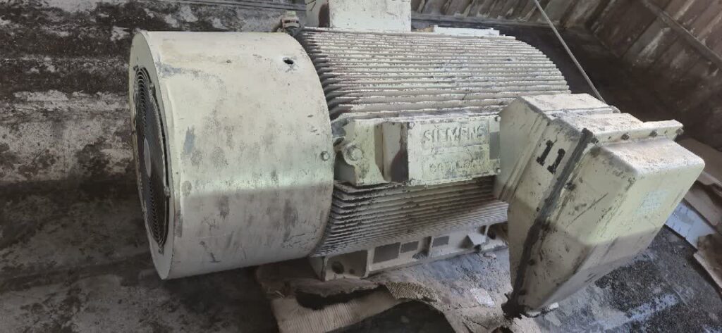 انجام عملیات سیم پیچی وتعمیرات اساسی الکتروموتور۲۰۰ کیلووات