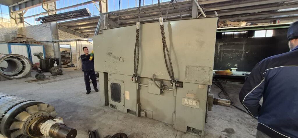 سرویس اساسی الکتروموتور ۱۸۰۰ کیلوواتی از صنعت فولاد